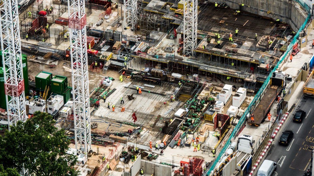 Learn about quantity surveying from the ground up so you can work as part of a team on a variety on #construction projects. 

Explore more: bit.ly/2KnzbXl #QS