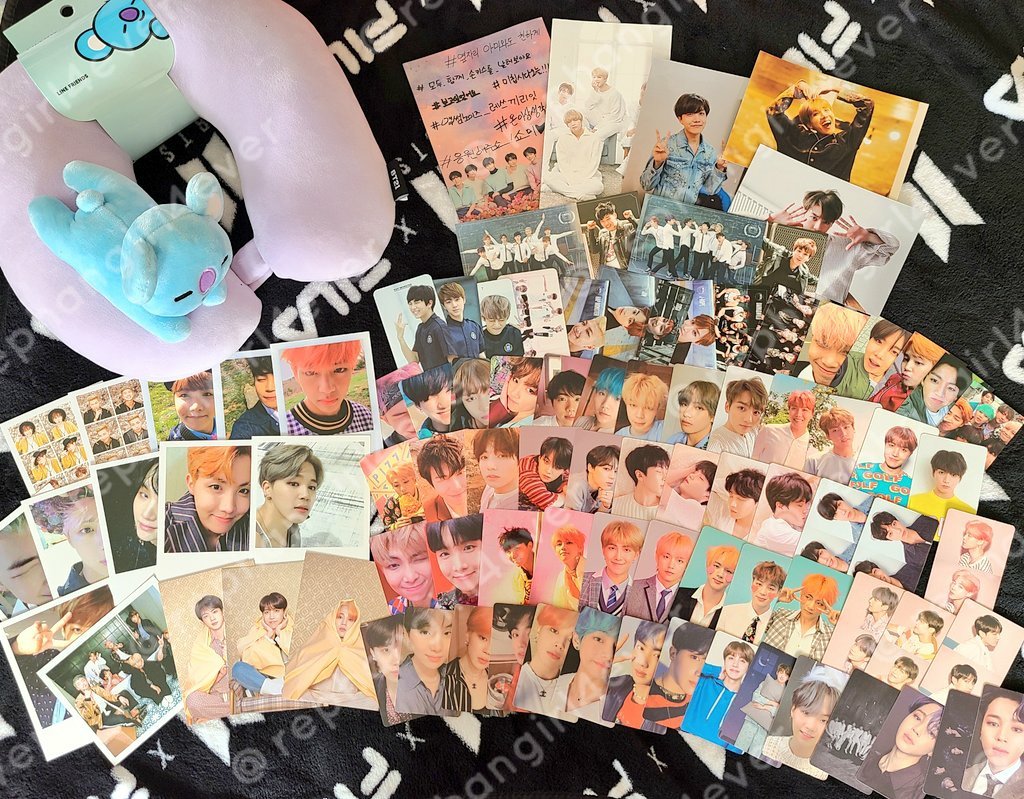 BTS/BT21 GIVEAWAY❄️
Happy Holidays and Happy New Years! 

choice of merch (4 items max)💗

✨to enter:
↳ retweet
↳follow (@riseupbts)
↳follow me (<a href="/rephangirl4ever/">Michelle⁷⟭⟬⊙⊝⊜</a>)

tag friends for extra entries! 

ends Jan 3, 2021✨
Good luck!💜