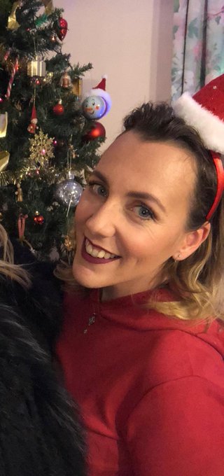 J'esp&egrave;re que vous avez pass&eacute; un tr&egrave;s joyeux No&euml;l mes chocos, vous avez eu quoi comme cadeaux !? 🎄🎁🎅💖 #MerryChristmas<a href="/tag/merrychristmas"class="tags"><span>#merrychristmas</span></a><a href="/tag/santa"class="tags"><span>#santa</span></a><a href="/tag/cadeaudenoel"class="tags"><span>#cadeaudenoel</span></a>