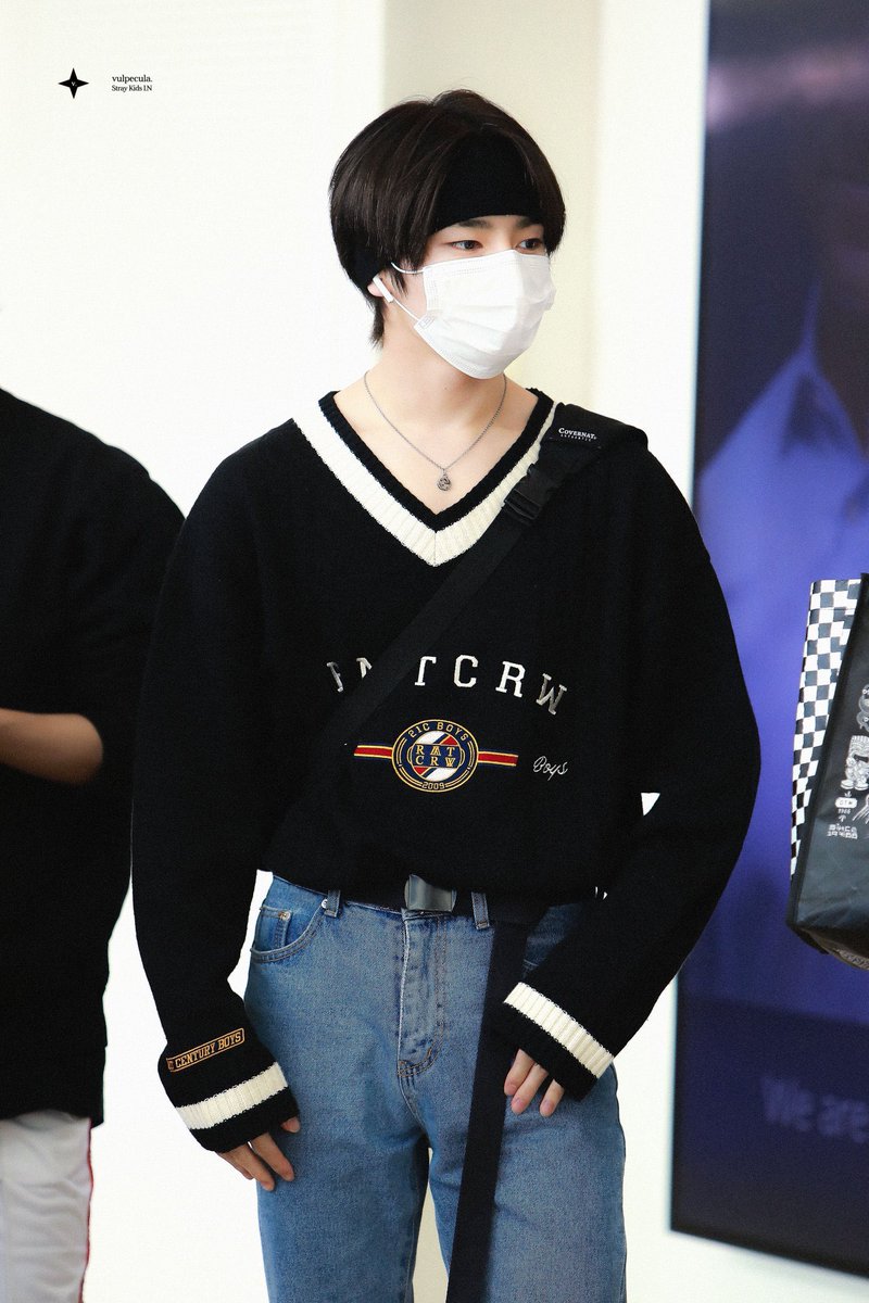 “who in kpop" but it’s actually  #STRAYKIDS — a thread