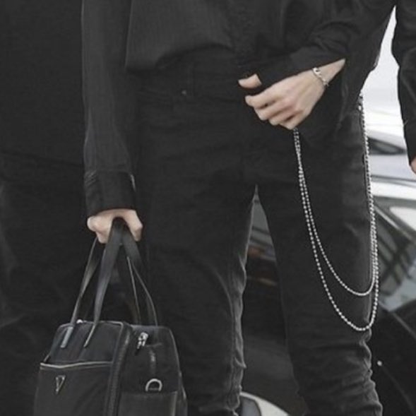 “who in kpop" but it’s actually  #STRAYKIDS — a thread