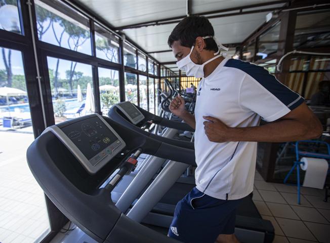 Coronavirus: palestre, teatri e centri estetici. A rischio le riaperture di metà gennaio  csera.it/3751ae35oe