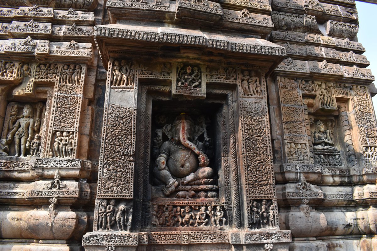 Someswara temple is the smallest with a well maintained garden around, on the main road.