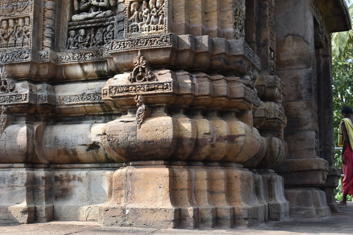 Someswara temple is the smallest with a well maintained garden around, on the main road.