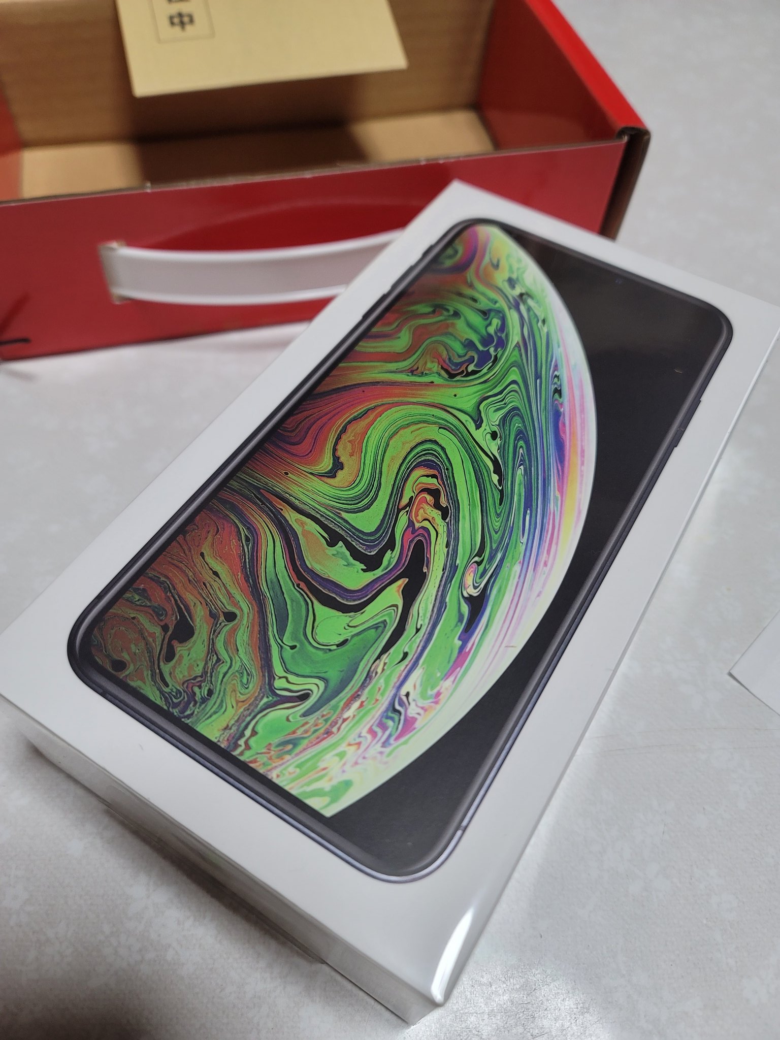 ヨドバシカメラ 夢のお年玉箱 Apple SIMフリー iPhone XSMax