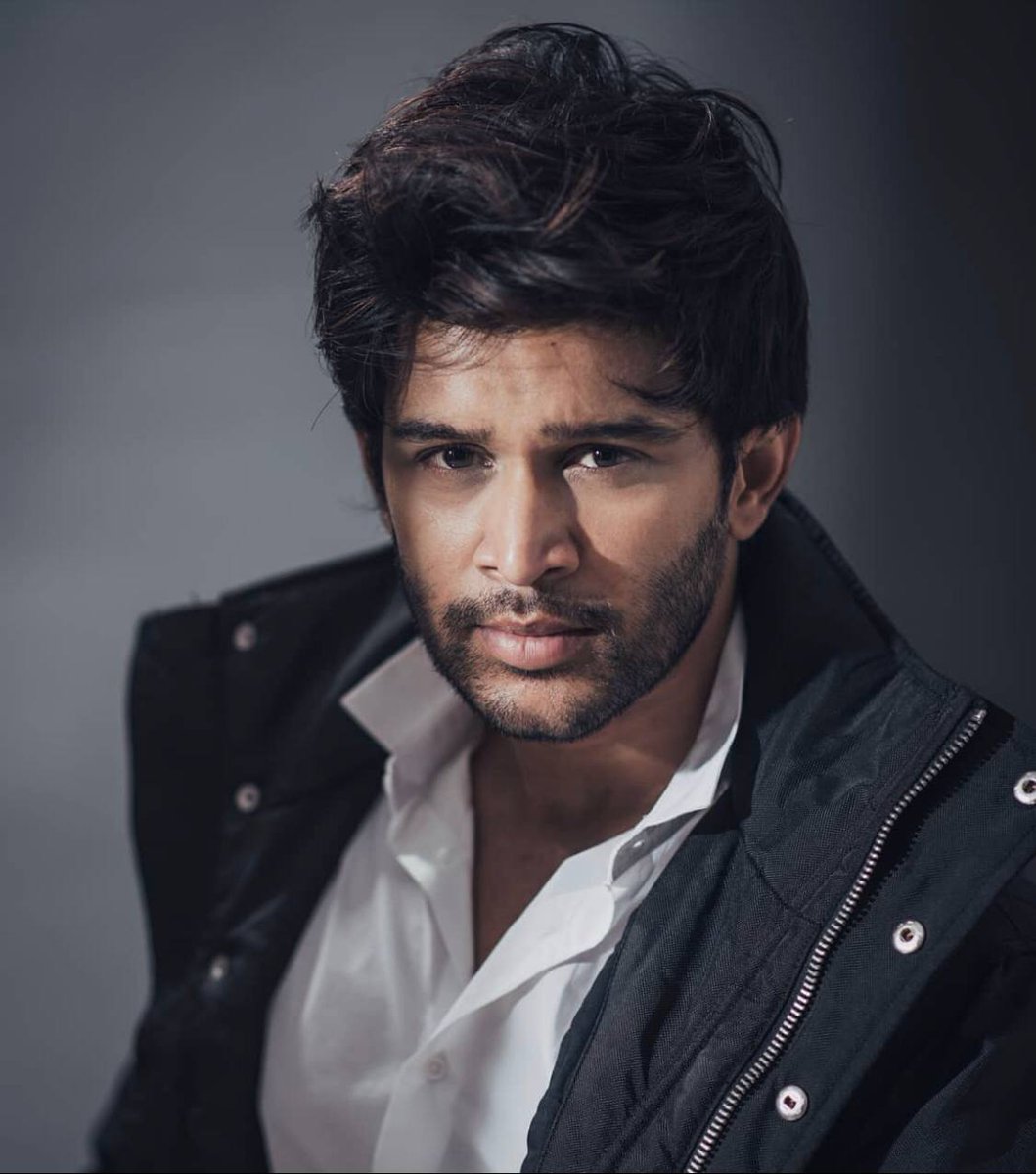 AbijeetAddicts's tweet photo. I nominate the Hearthrob of 2020 
@Abijeet
#100MostHandsomeFaces2020 https://t.co/oGfunHu3wZ
