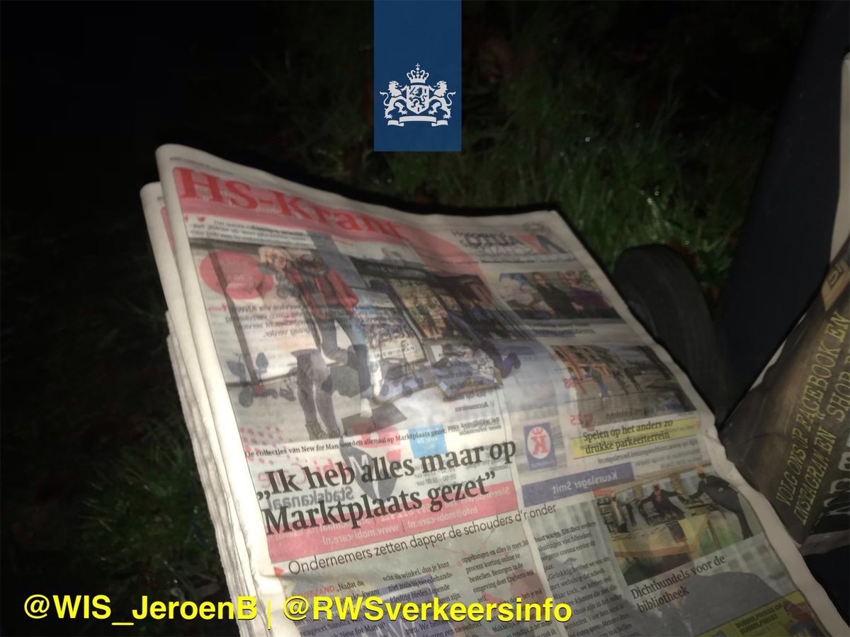 WIS_Jeroen's tweet image. A28🤨| Na het weekend altijd een ‘verassing’ wat we vinden op de verzorgingsplaatsen. Vorige week was dit op #Glimmermade een stapel euro-pallets. Vanochtend een stapel kranten van @ndcmediagroep. Samen proberen Nederland schoon te houden? @RWSverkeersinfo @nederlandschoon
