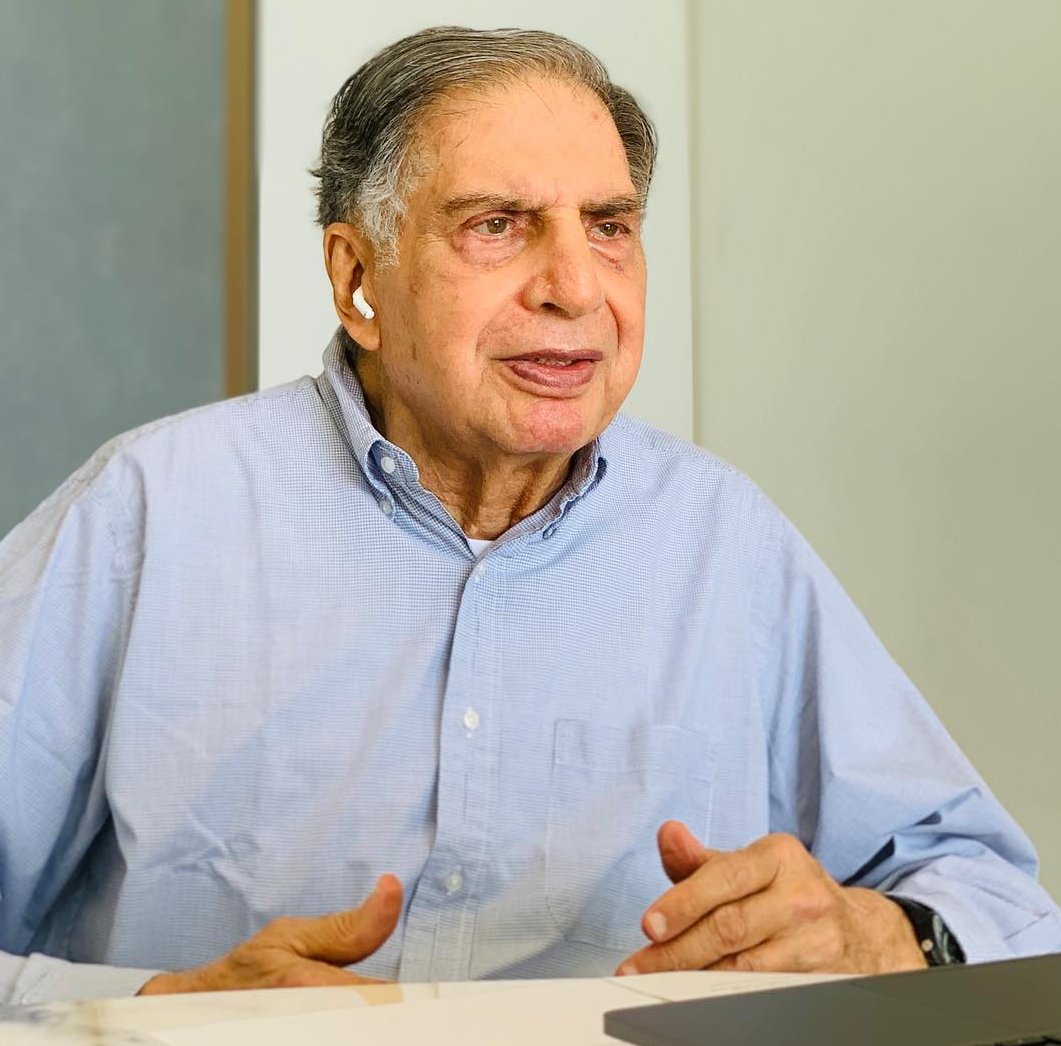 Happy birthday shree ratan tata ji many many returns of the day       