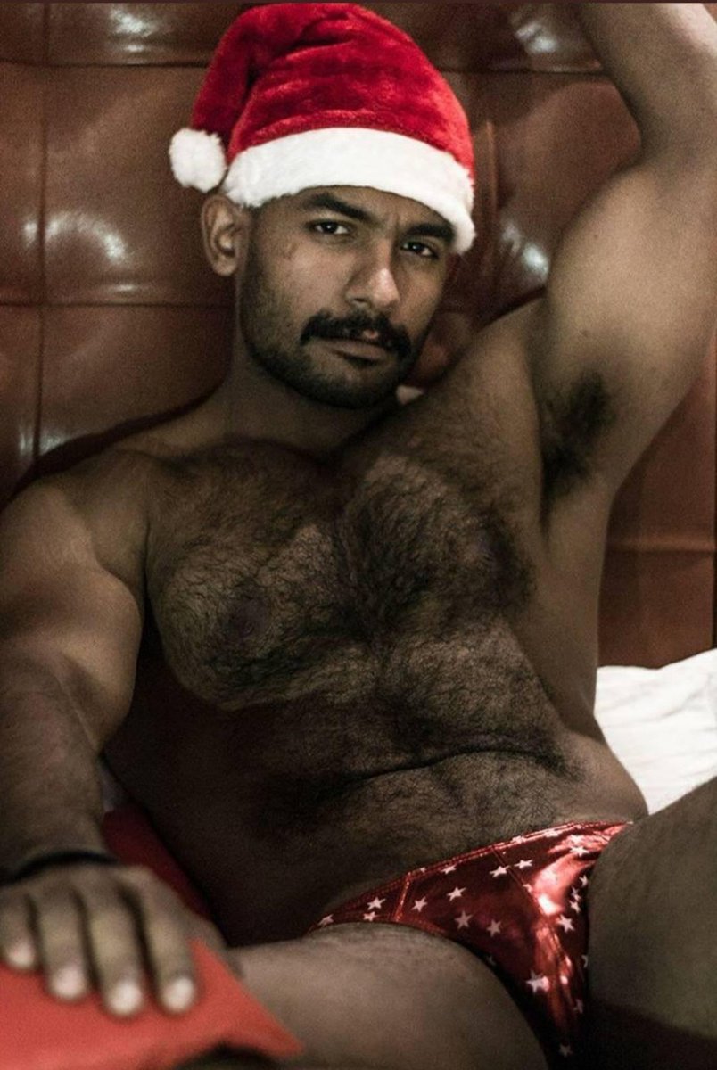 notthesameguyok's tweet photo. My favourite santa❤️😘 https://t.co/0ZfvxHOGUv