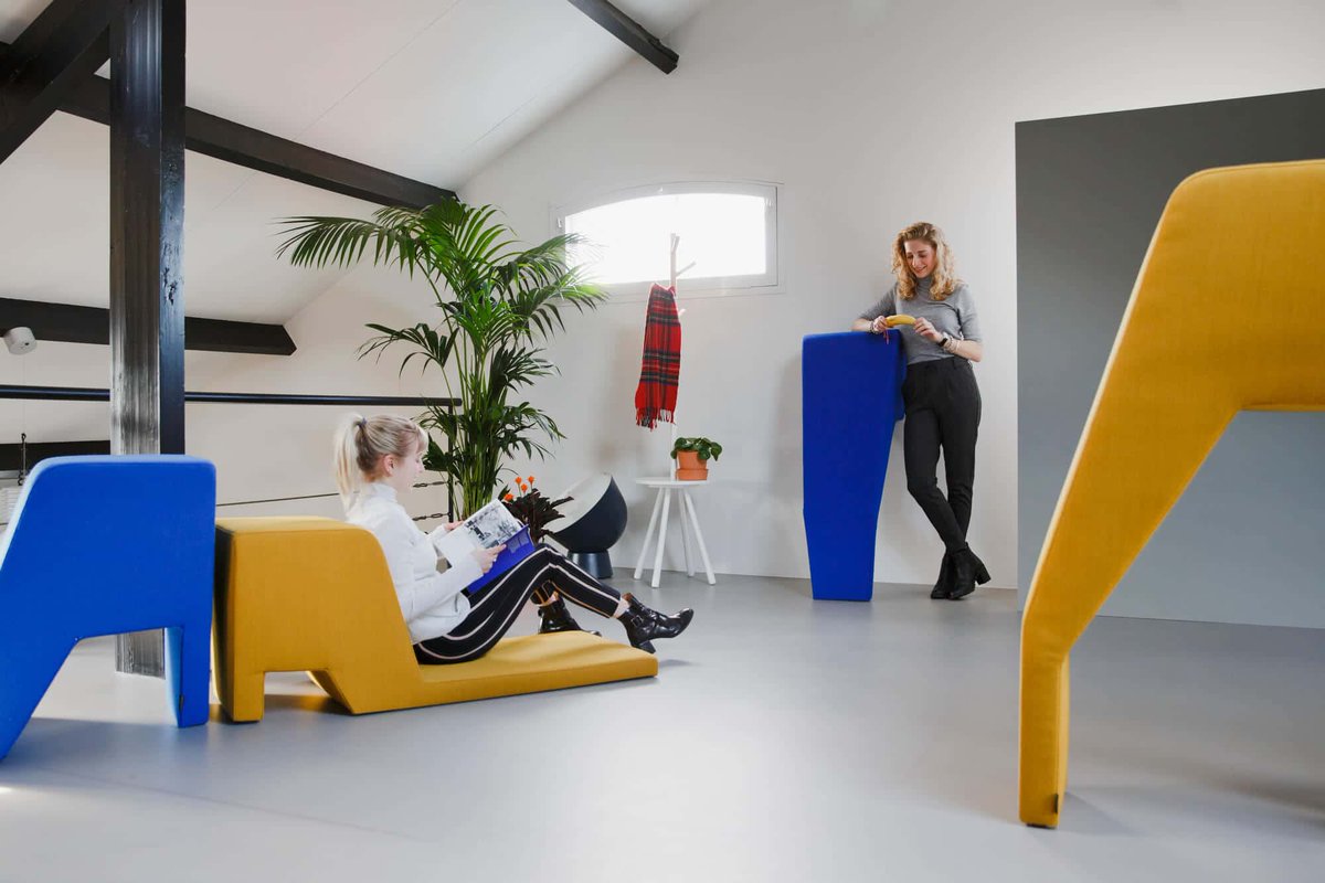 OffSize is a surprising addition to any office space. While ‘off’ in its size, the design encourages lounging and unexpected interactions, movements that are otherwise not explored in the office space. 

Design by  Léon de Lange