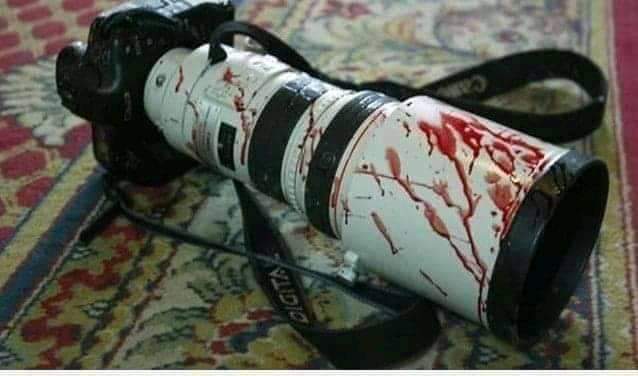 Stop attacks on journalist <a href="/PoliceUg/">Uganda Police Force</a>
#stopkillingugandans