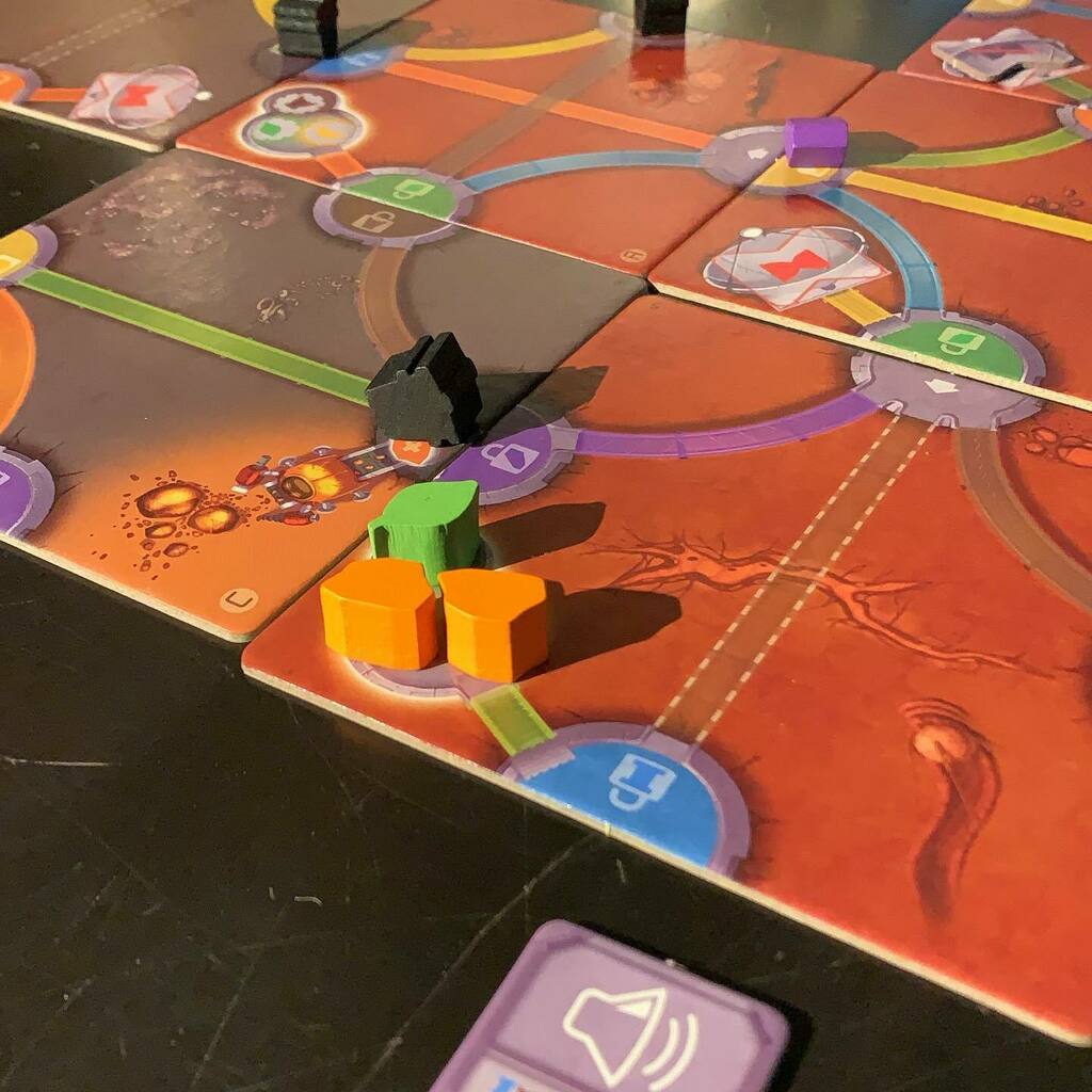 thegamesplainer's tweet image. Game 314-316/2020 #andanotheryearofgames #magicmazeonmars #sitdown #bgg #boardgames #boardgamenerd #boardgamesofinstagram #tabletopgames #gamenerd instagr.am/p/CJVU0VSBnti/