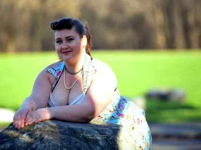 Kinda miss having a full head of hair but I can't bring myself to grow out the side shave either  #justgirlythings<a href="/tag/hairproblems"class="tags"><span>#hairproblems</span></a><a href="/tag/pinupgirl"class="tags"><span>#pinupgirl</span></a><a href="/tag/justgirlythings"class="tags"><span>#justgirlythings</span></a><a href="/tag/sw"class="tags"><span>#sw</span></a>