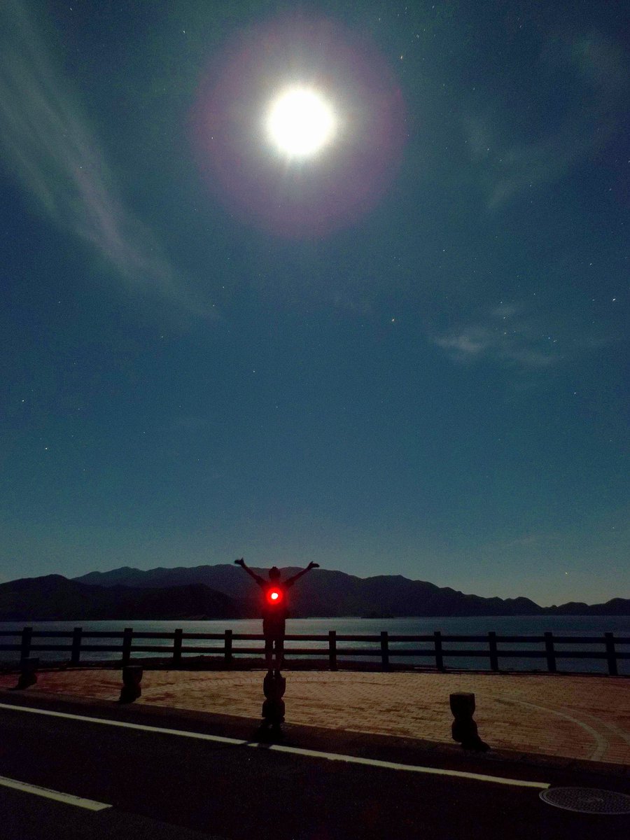 monkey4mountain's tweet photo. #TrainingMonday
#TrainingSunday
#TrainingMask
#7kg
#WeightJacket
#Running
#Moonlight 
#イマソラ https://t.co/pkKIpaOUO9