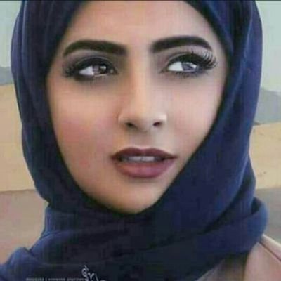 " أعلم أنّك تفتقدنِي لكنك لا تبحَث عنّي ، وأنّك تُحبني ولا تُخبرني ، وستظل كما أنت ، صمتك يَقتلني " ،🍂☕