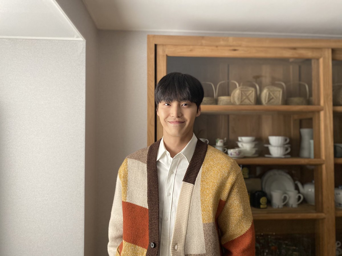 manofcreation0's tweet photo. #이태환 배우가 출연한 
#허각 #우린어쩌다헤어진걸까 #뮤직비디오 가 
드디어 공개되었습니다❤

#태환 배우의 쓸슬한 이별 감성을 담은
‘우린 어쩌다 헤어진 걸까’ 지금 바로 만나보시죠🎵
▶https://t.co/FeOKh9D3vo

#leetaehwan #MV
#맨오브크리에이션 #manofcreation https://t.co/gfBIBi4Dms