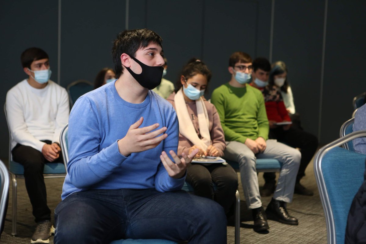 MICArmenia's tweet photo. How to attract potential employers? Team Lead from the leading Armenian company PicsArt Sona Sahakyan was quiding the students of two Armenian colleges how to find their first employment. Under @EU_Armenia funded project the students get practical guidance from the first hand. https://t.co/LB1cgVlzwu