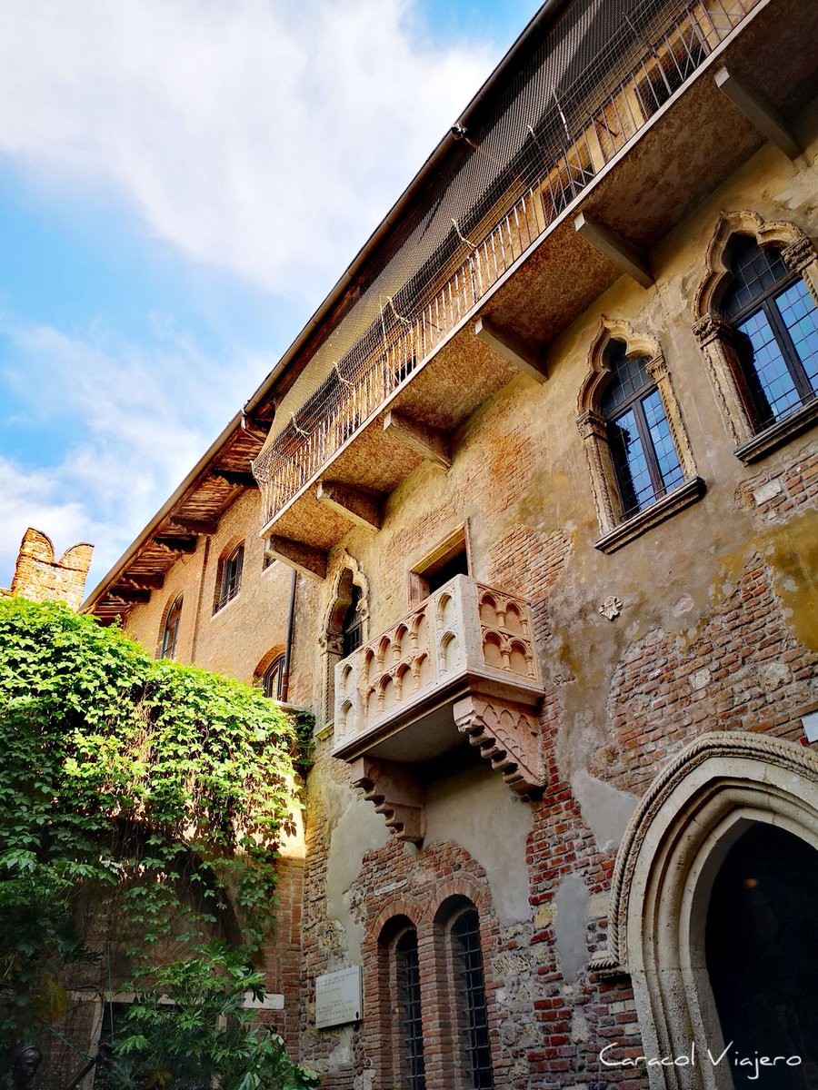 ¿Te vienes a ver 17 preciosos lugares de #Verona?😍⤵️ 
caracolviajero.com.es/blog/que-ver-e… #FelizLunes