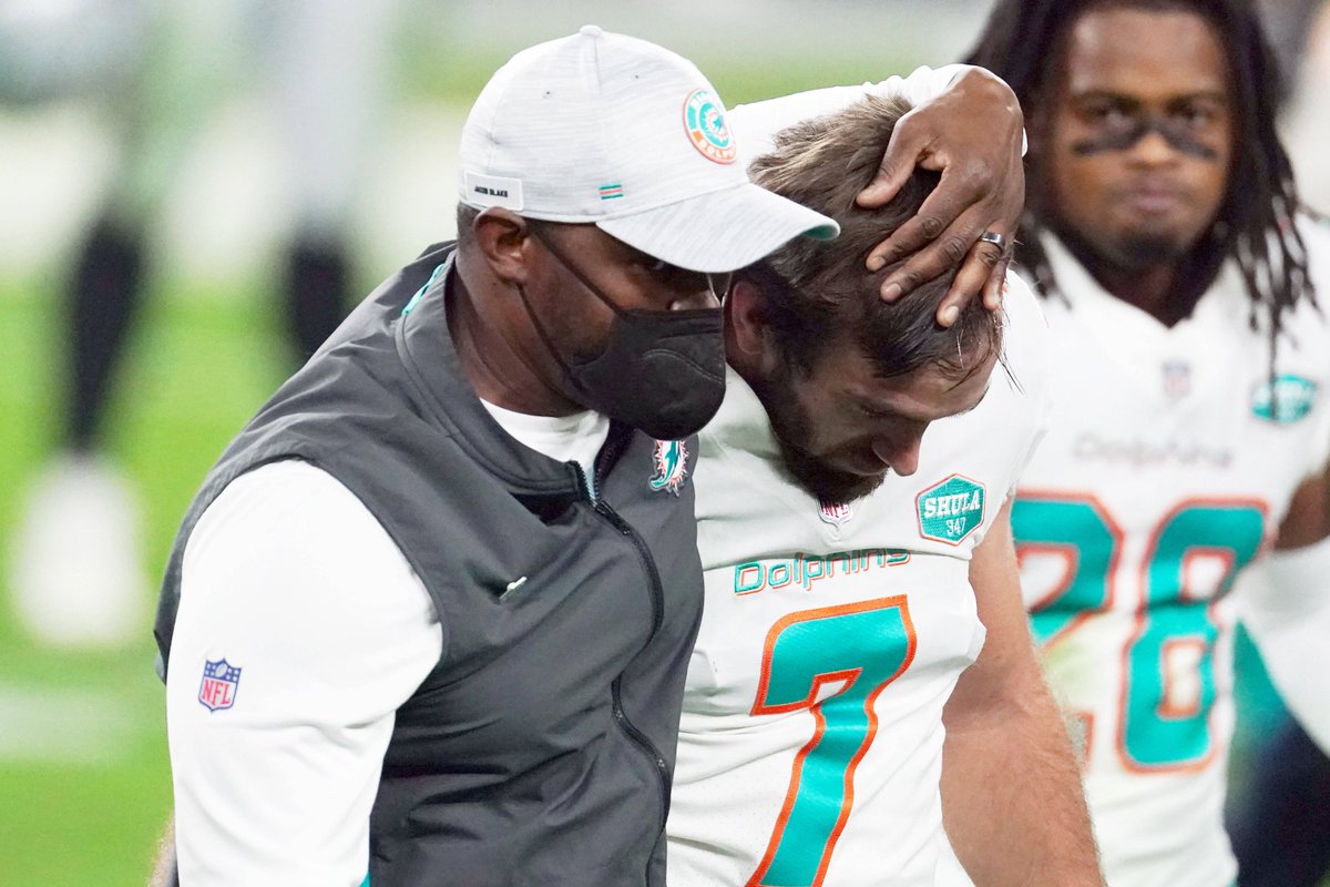 thephinsider's tweet photo. The Splash Zone 12/28/20: Dolphins Path To The Postseason https://t.co/X6nYkf1w80 https://t.co/CbQvuUvpWh