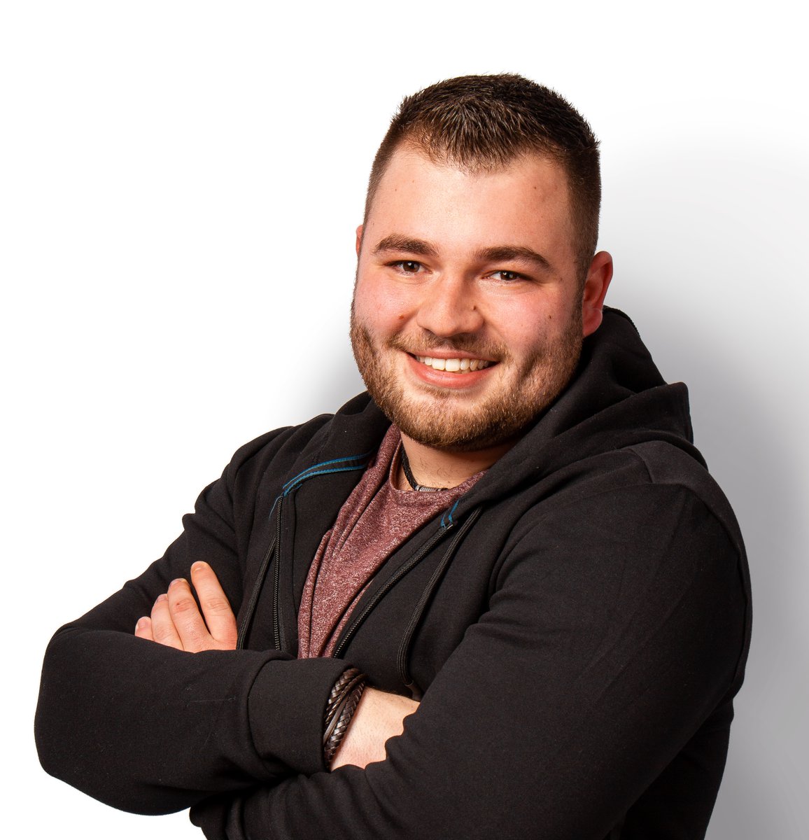 lenneTech's tweet photo. Wir begrüßen unseren neuen Mitarbeiter Pascal Klesse.
Ab dem 01.01.2021 verstärkt Pascal das Team https://t.co/pigfe5NbjR als technischer Leiter (CTO). Wir freuen uns gemeinsam durchzustarten!

#durchstarten2021 #Teamwork https://t.co/xqopWogVy6