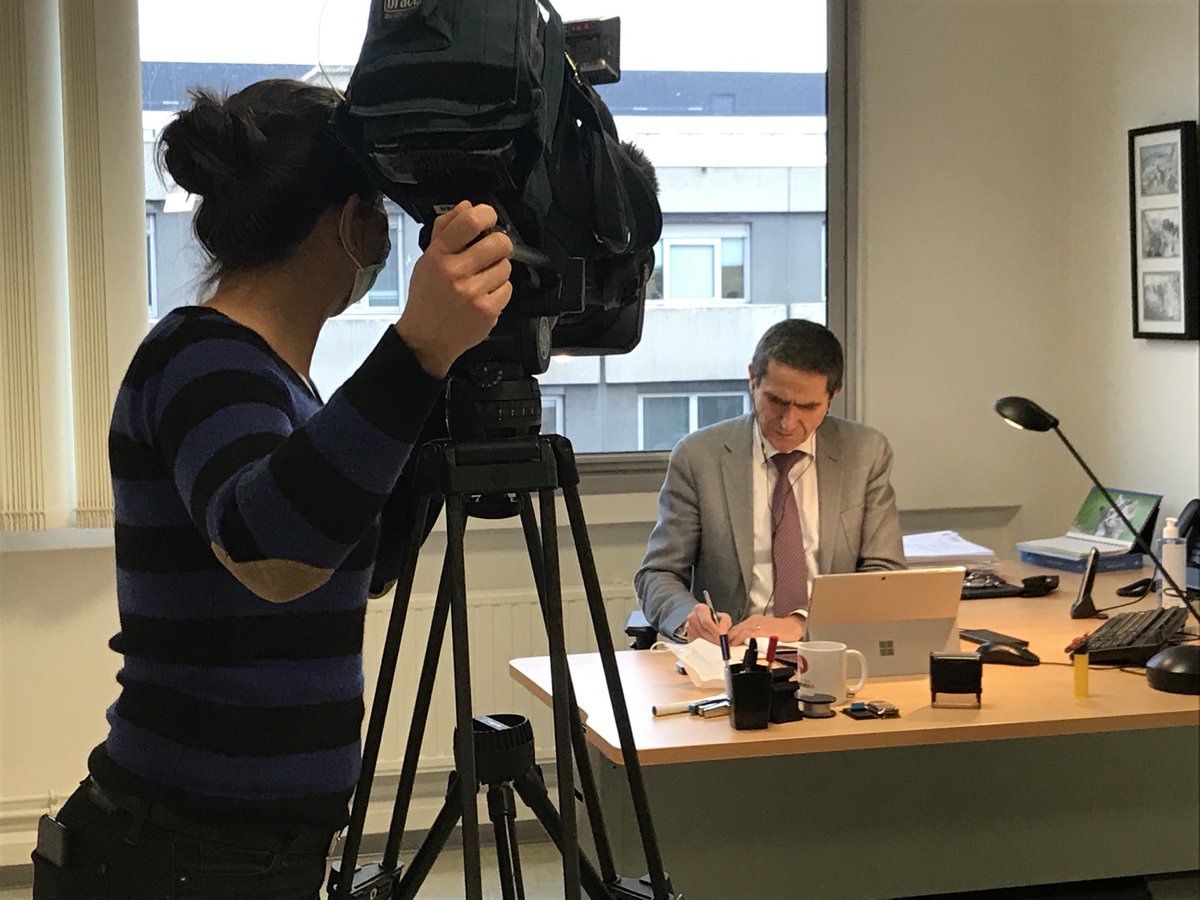 barbasix's tweet image. Pr le Pr ⁦@P_Amouyel, les chiffres stagnent mais ne baissent pas. Dès lors,⁩ « il est urgent de reconfiner localement ou pendant une courte durée pour éviter une trop forte progression de l’épidémie en janvier. »#PasdeRéveillon