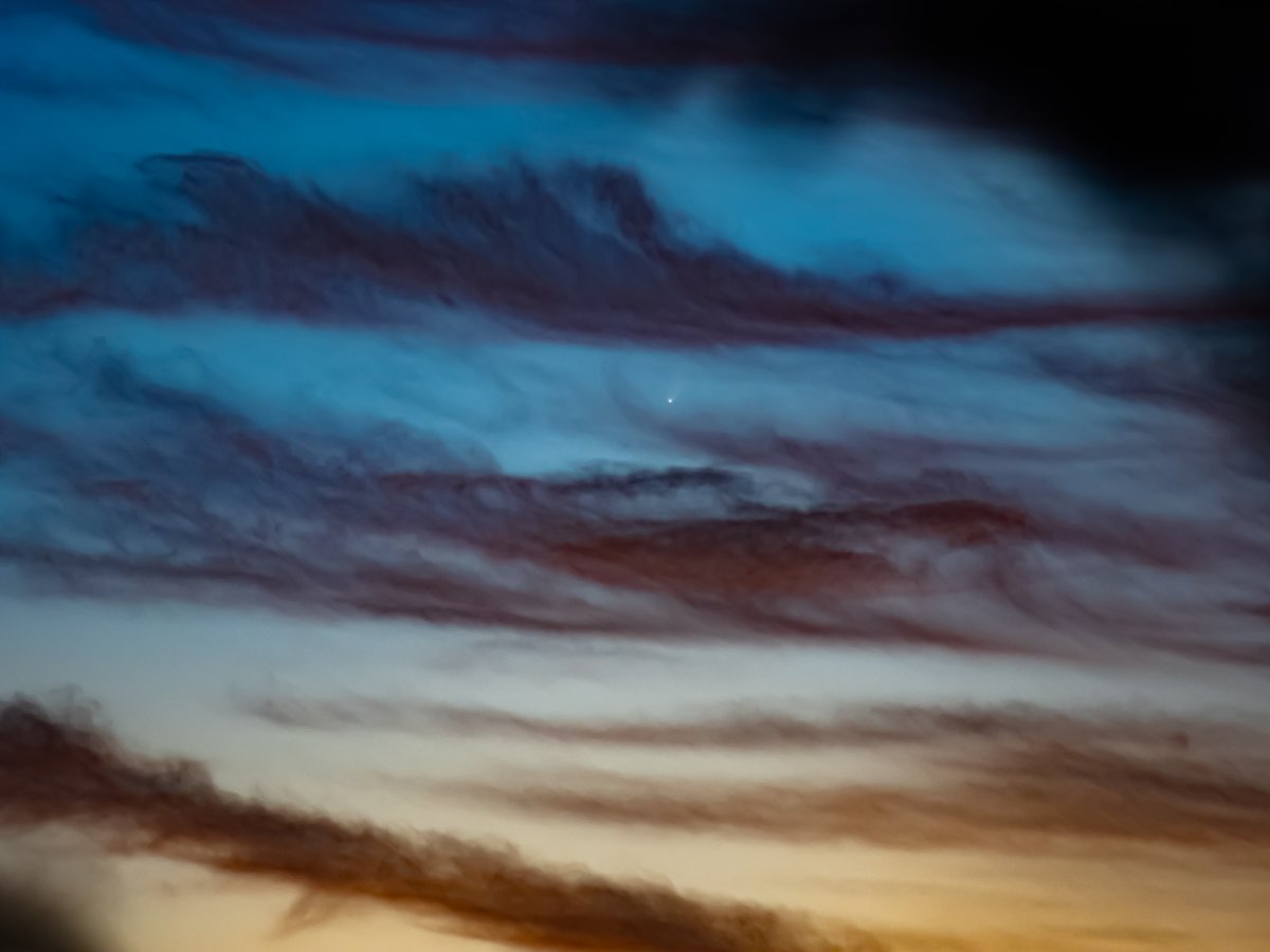  #2020年を写真で振り返る 仙台は2時に曇ると判断して家を出たのが1時過ぎ神割に行こうと思ってたけど東松島あたりで間に合わないと判断して高速を降り行ったことが無い公園に何とか着いたが北極星は既に雲に隠れ東の空も木が邪魔…枝の隙間からカペラと金星を見つけ方位を判断してギリギリで発見