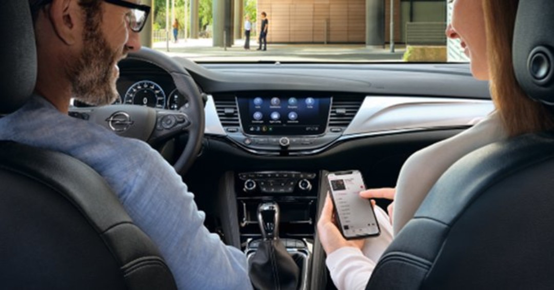 AutoPalas_Opel's tweet photo. ¿Quieres un salón de masaje ambulante? No es una #inocentada. El nuevo #OpelAstra te hará flotar mientras viajas. 

Pídenos información sin compromiso y llévatelo para ponerlo debajo del árbol de #navidad. 😜🎄

#TeamOpel #SaveCO2 #Economicalcar #Savefuel https://t.co/Cptjr5vb58