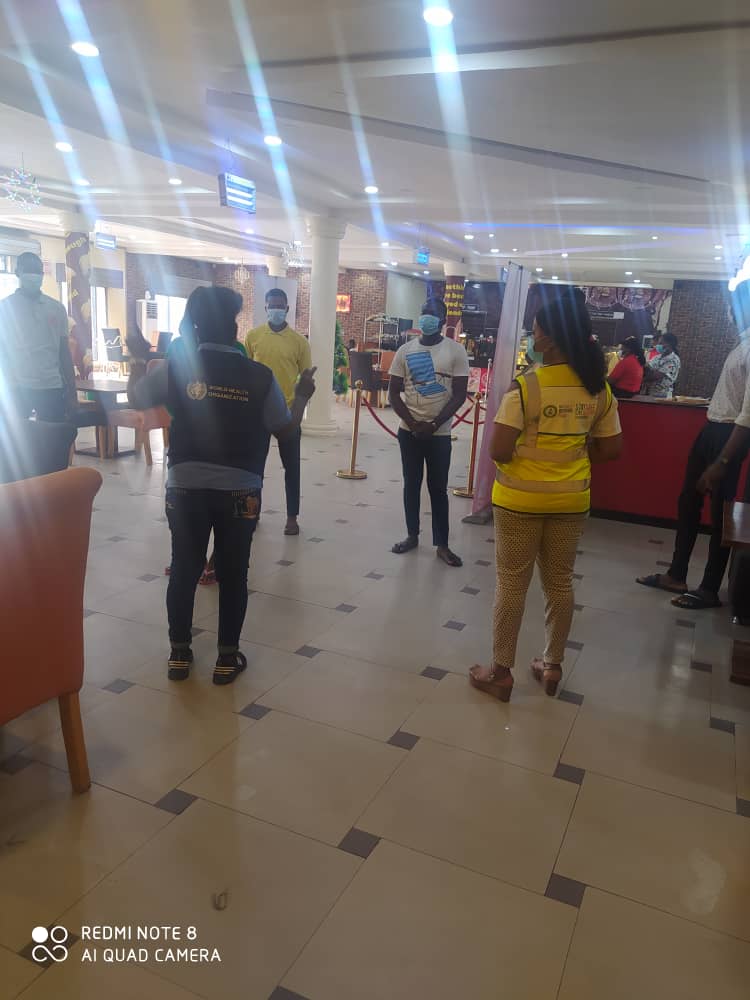 action_edo's tweet photo. #COVID19 Risk Communication Team visits big eateries @Benin, Edo State to sensitize workers on the need to adhere to COVID-19 guidlines in the yeltide and thereafter to curb the spread of the disease in the second wave.
#COVID19IsReal
#HandWashingIsKey 
#EnsurePhysicalDistancing https://t.co/TPRpKR6XwO