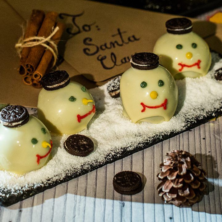 sodlco's tweet photo. #RecipeOfTheDay Oreo Snowmen https://t.co/CLLJ3PTekk https://t.co/ZYdzduR2cL