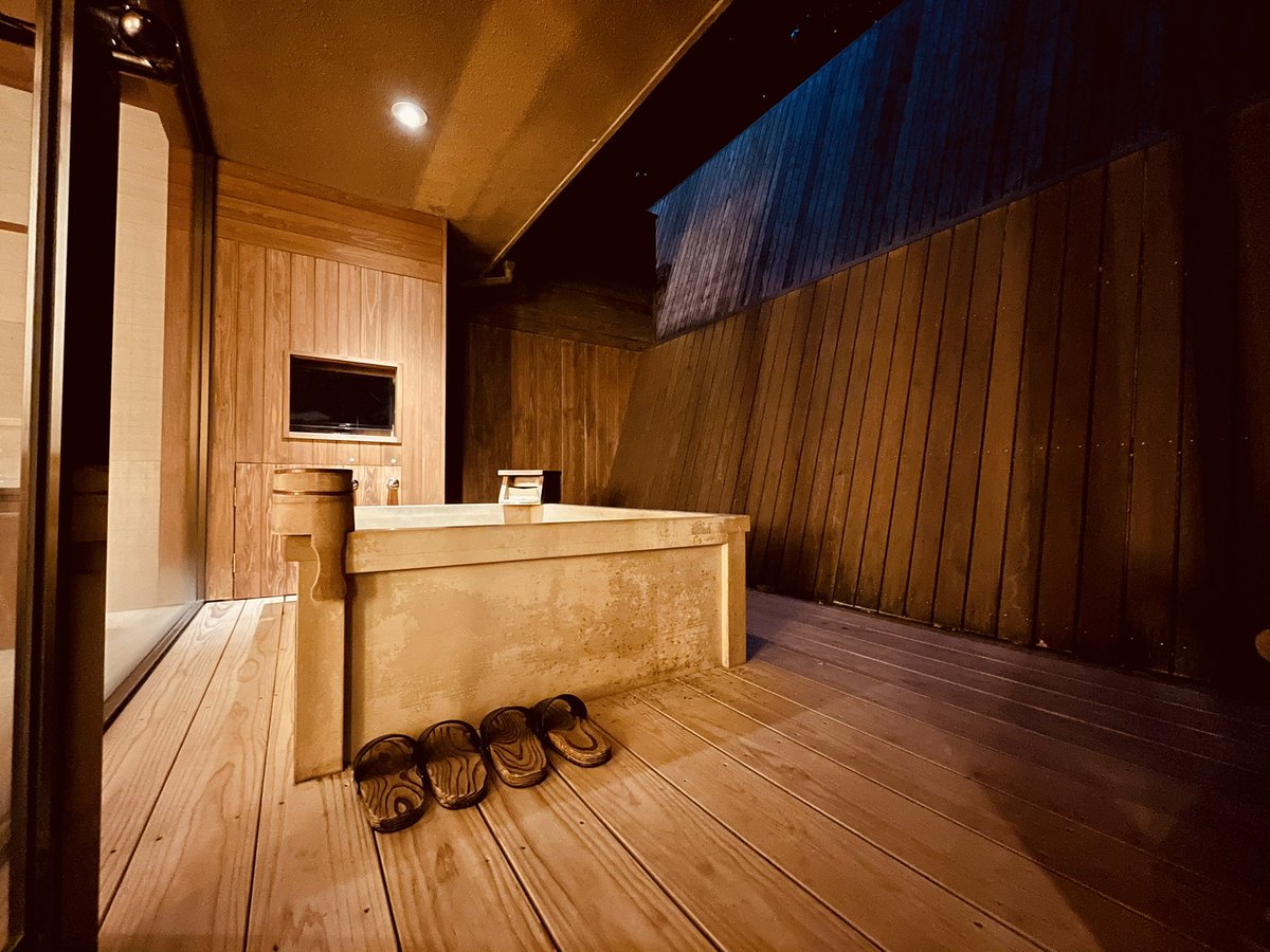 ふたりめぐり かつてここを愛した文豪の作品も散りばめられ 時の繋がりを感じました 次は離れにも泊まってみたい 琴平花壇 香川県仲多度郡琴平町1241 5 T Co Mmmipijwlf 温泉 温泉旅行 琴平温泉 こんぴらさん 金刀比羅宮 琴平花壇