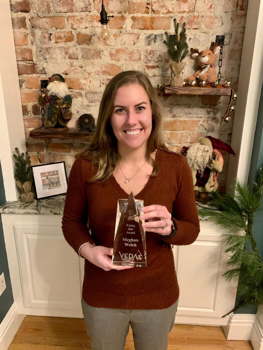 VirginiaEDA's tweet photo. Virginia Economic Developers Association Rising Star Award Presented to Meghan Welch https://t.co/ApYdcMlxC9 https://t.co/GfPUq4nwNK