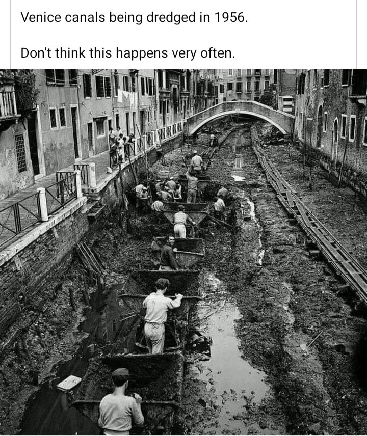 BigVisionQuest's tweet photo. Don't wanna go all 'mudfloody' but so much about Venice makes no sense at all..... https://t.co/qUO9DFY8JK