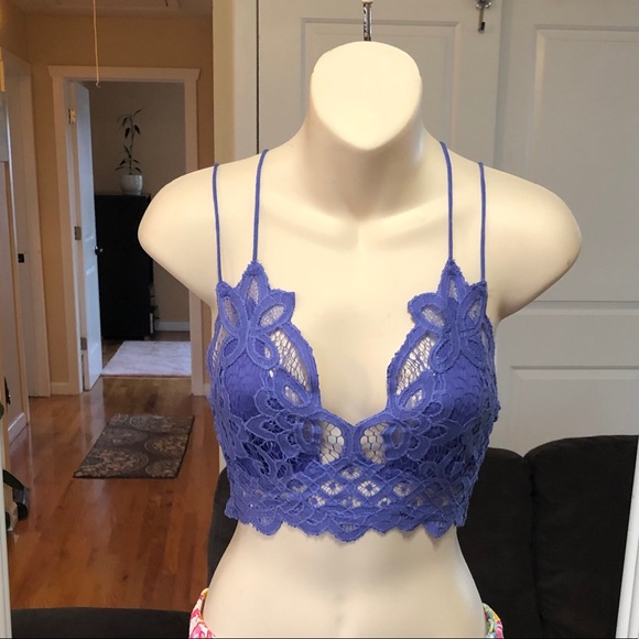 acm_fashion's tweet image. So good I had to share! Check out all the items I&apos;m loving on @Poshmarkapp #poshmark #fashion #style #shopmycloset #chicnation #freepeople: posh.mk/6dIJjQ9DAcb