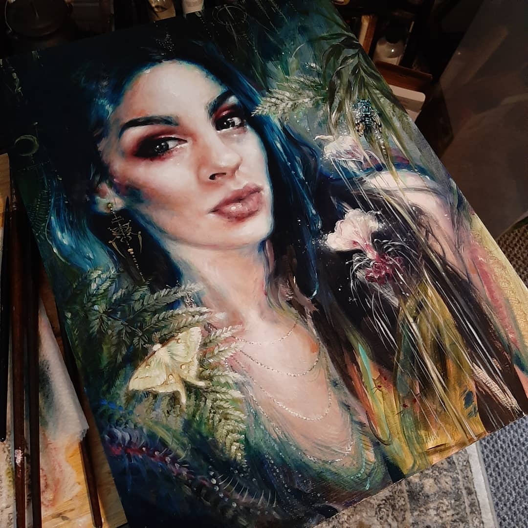 hestertatnell's tweet photo. #workinprogress of a commission I'm working on for the lovely Liva!! Absolutely loved painting her 🖤😁👩🏻‍🎨

#commission #femaleportrait #darkportrait #darkart #darktropical #batorchid #lunamoth #cicada #oilportrait #nottinghamartist #nottinghampainter https://t.co/NS0OFEObHu