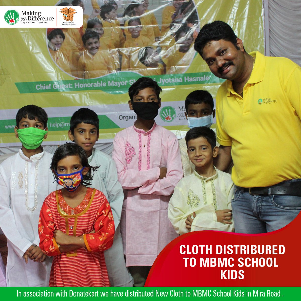 mtdngo's tweet photo. Our team of @MakingtheD2014 distributed new clothes to MBMC school students on 27th dec 2020. A new milestone crossed. #schoolsreopening #COVIDー19 #mondaythoughts #mtd #makingthedifferencengo #SupportSmallStreamers #donate #NGO #level5 #Snapchat #BrightWin #Share #Viral https://t.co/f6yZfgiQt4