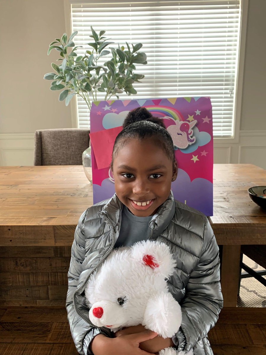 GAFollowers's tweet image. RIP to 7-year-old Kennedy Maxie who died over the weekend days after being struck by a stray bullet while Christmas shopping with her family at Phipps Plaza. 

This is so sad, please stop the violence and please keep her family in your thoughts and prayers. 😢🙏