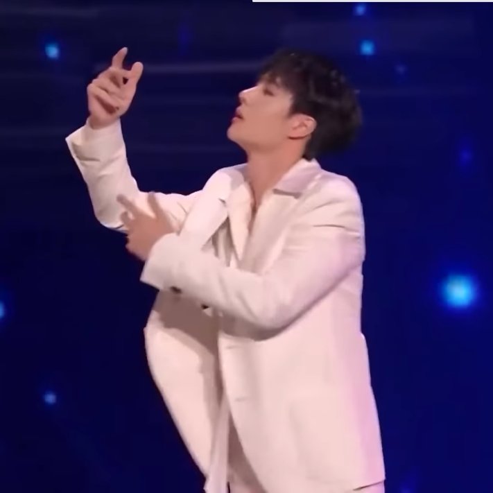 And then this. do i even need to talk about this. he cherishes that person so much. he carries this air throughout the entire performance. hes dancing FOR this person that he cherishes, NOT trying to satisfy himself. and so