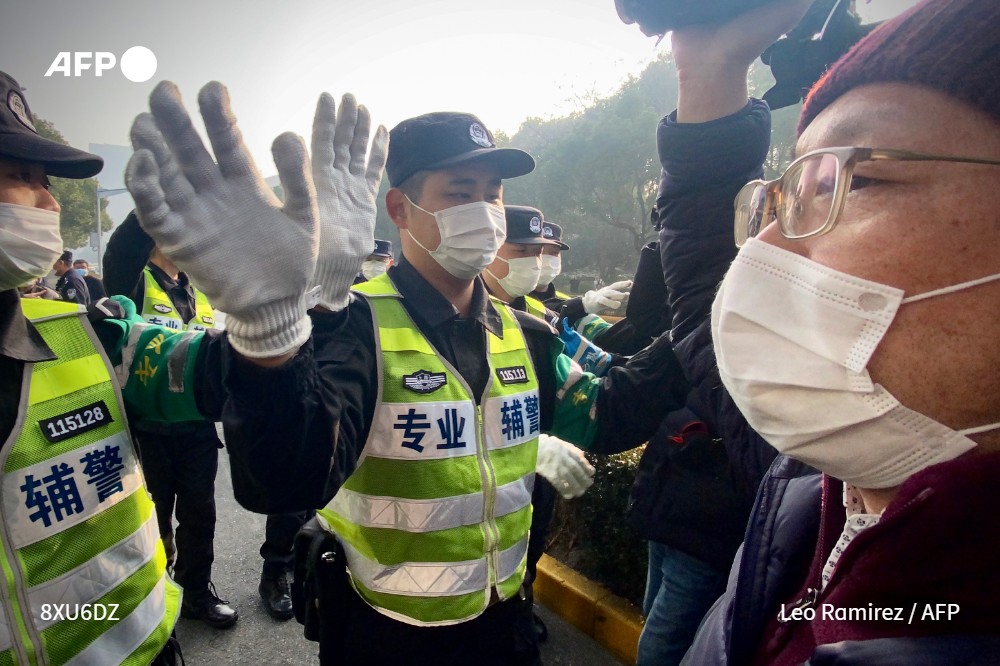  #UPDATE A Chinese citizen journalist was jailed for four years on Monday for her reporting from  #Wuhan as the Covid-19 outbreak unfurled, her lawyer said, almost a year after details of an "unknown viral pneumonia" surfaced in the Chinese city  http://u.afp.com/Uop4   #ZhangZhan
