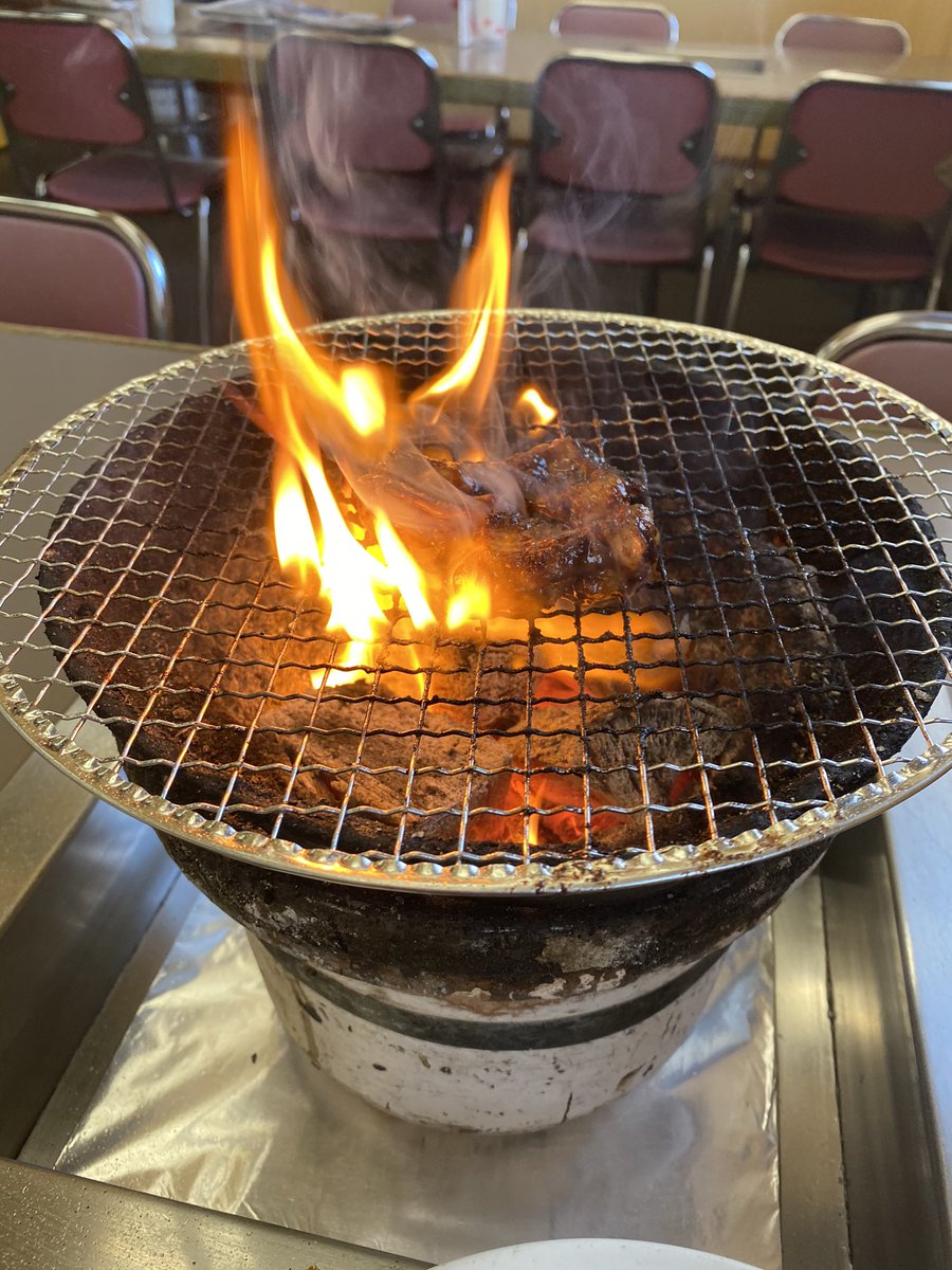 halocynthia's tweet photo. 14.松阪「脇田屋本店」の松阪ホルモン。
松阪牛はホルモンも美味い！！特に黒味噌仕立ての松阪ホルモン焼は絶品！！
「脇田屋」さんは松阪ホルモンの代表的なお店で一升びん本店のすぐ近くなので今年もはしごしてしまいましたw https://t.co/qH2Qzw9KvT
