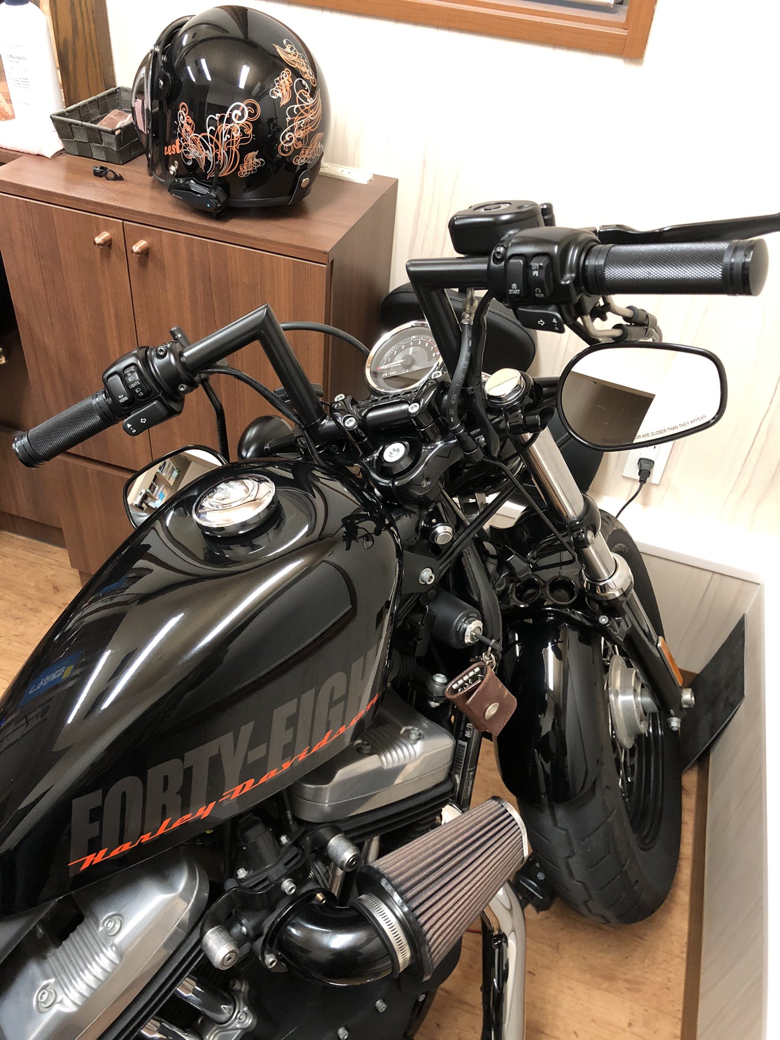 ハーレー　ネオファクトリー　6インチ　ハンドル NEO FACTORY Neofactory ネオファクトリー ヘコミ有り 6インチ
