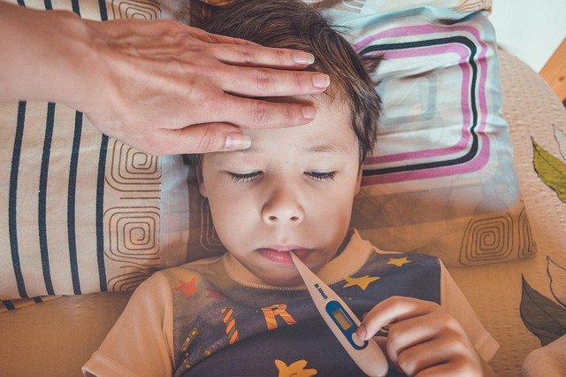 OttawaHealth's tweet photo. Does your child have a new symptom such as fever, cough, vomiting, belly pain, ear ache, or runny nose? You can see a doctor within 24 hours at the #COVID19 #KidsComeFirst Care Clinic located at Brewer Park Arena. Learn more: https://t.co/KQhVUmTQQZ #OnPoli https://t.co/WDsKy7k8TR