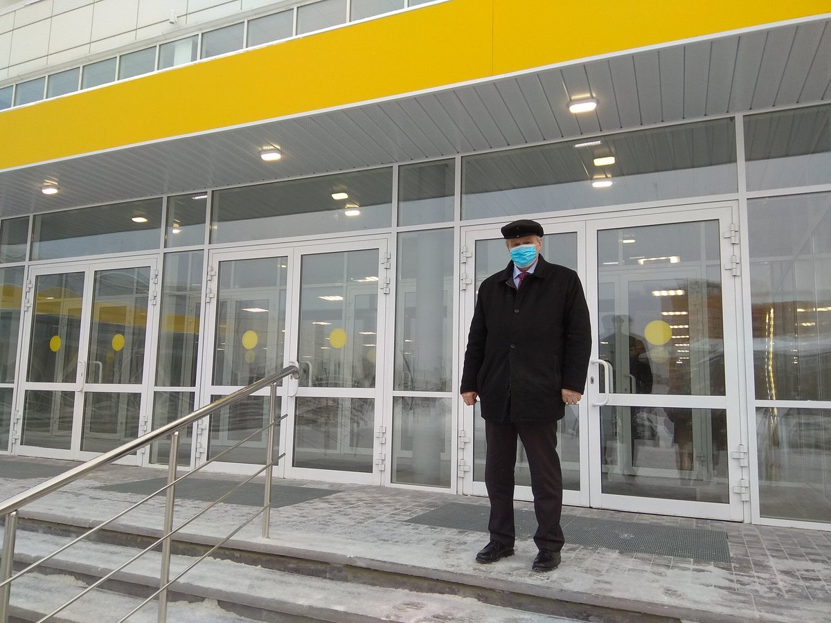 YuriySmirnov's tweet photo. Как и планировалось, к концу года получено разрешение на ввод в эксплуатацию дворца игровых видов спорта в #Иваново. В январе 2021 он станет принимать спортсменов и будет готов к проведению соревнований. https://t.co/sfVA7198HC