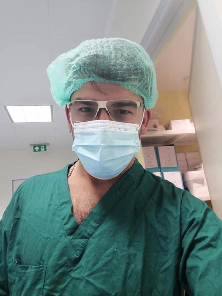 KurdProtests's tweet photo. Two days ago, Dr. Mazin Jamila who is the founder of Keto Diet for lossing weight project and the owner of Keto Diet restaurant has been arrested by the #Erbil security forces without court order. 
Dr. Mazin is also a civil society activist fighting injustices in Iraqi Kurdistan. https://t.co/koVqvjCuQ2