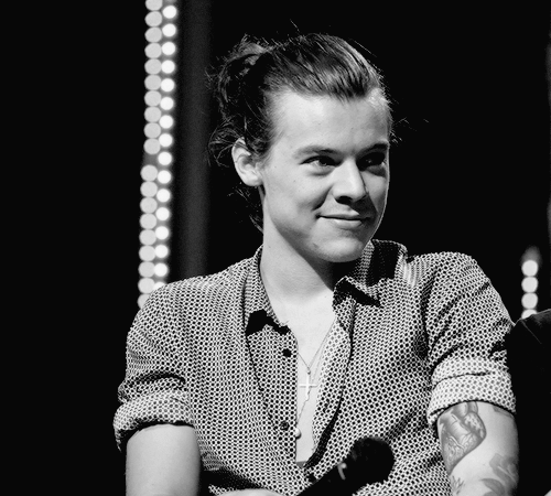 Harry Styles with a bun because we miss her..~A thread~