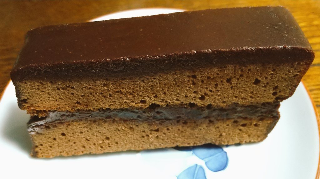 膝トニー ピサの斜塔みたいなザッハになったけど味は美味しかった 膝おやつ ザッハトルテ ピサの斜塔 鬼柚子 柚子ジャム