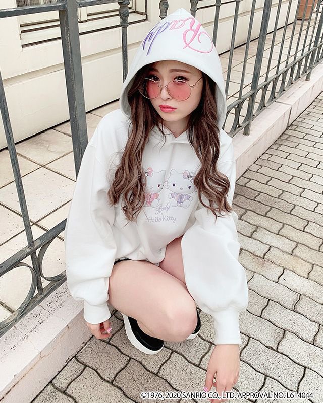 𝓁𝒾𝓁𝒾 💋 tweet media