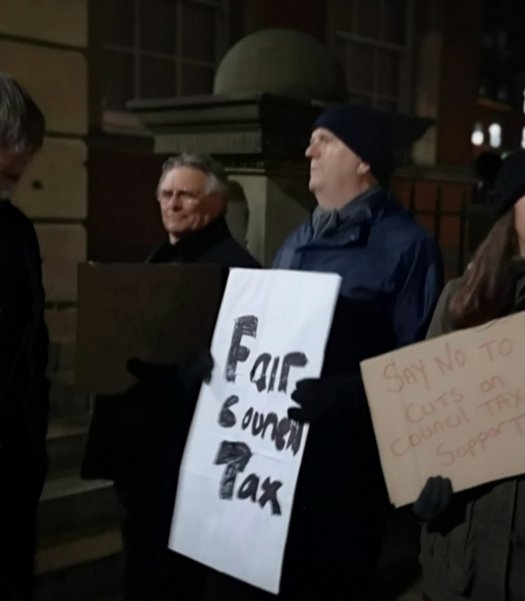 CleeLibDems's tweet image. Along with fellow Lib Dem, Steve Beasant, the Cleethorpes Lib Dems have been campaigning for sometime to reinstate the 75% Council Tax relief scheme the Conservative Council took away from those struggling to pay.