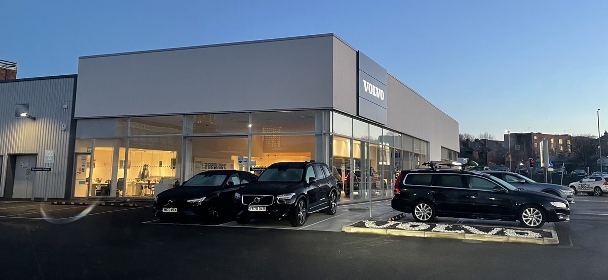 HowardJessop's tweet photo. Our ‘Great Sale’ is now on at Marshall Volvo Leeds. Visit our website on https://t.co/zWUvkfBCWJ to see our great savings and offers! @MarshallMotorGp @CaroleMerry @MarshallVolvo @volvocars https://t.co/CaPq7rYajS