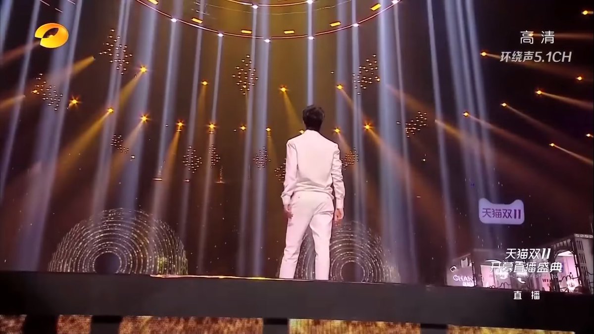 and thats all for my thoughts on this Fendi On The Floor performance. apparently i havent moved on since november 