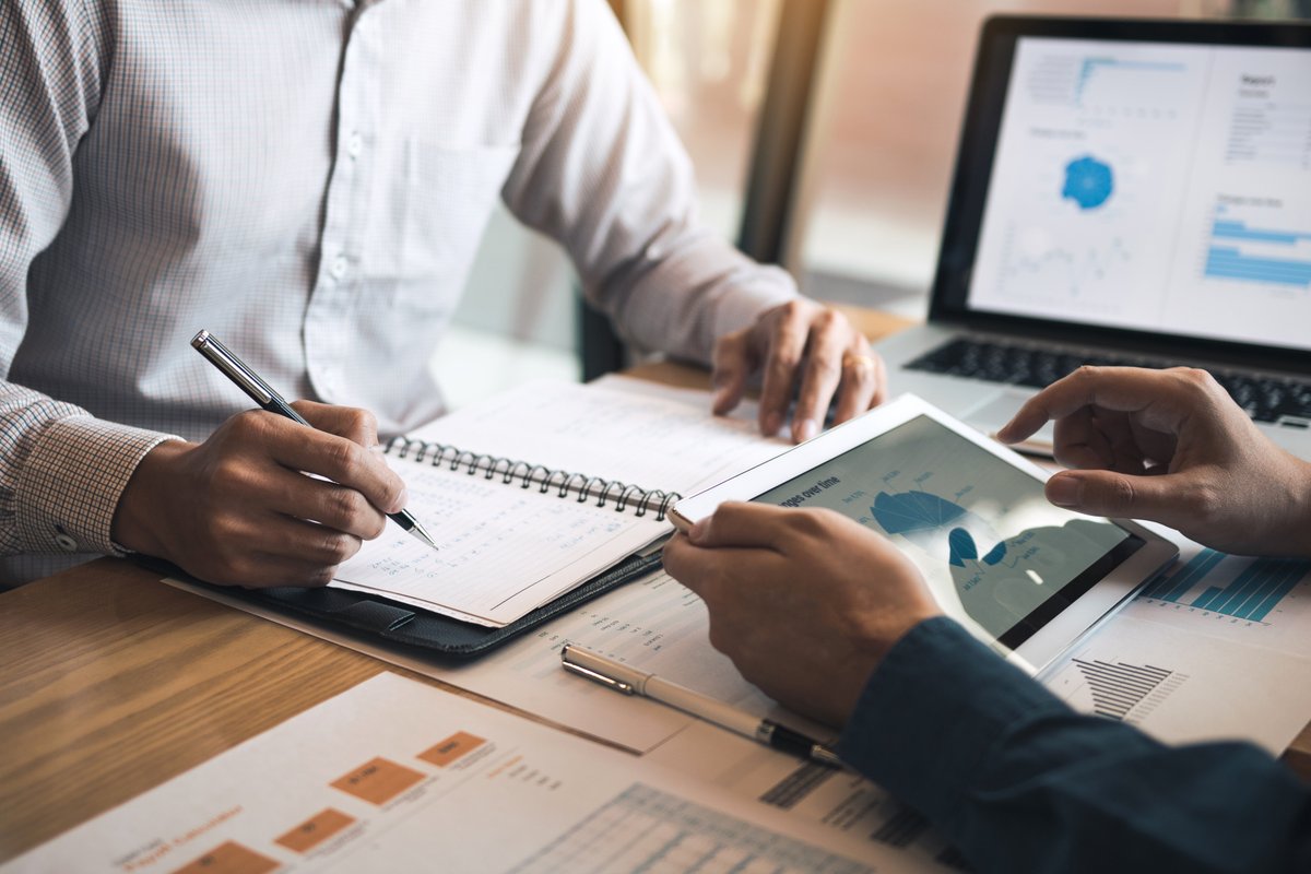 RobynWise1's tweet photo. Chris Cabrera, Founder and CEO of Xactly, talks about the significance of digitization in employee engagement and how AI can empower teams with robust analytics. Read his full discussion with HRTech Cube to see how you can too. #Xactly https://t.co/QRdYZe8Fk5 https://t.co/uh6QxGLKrH